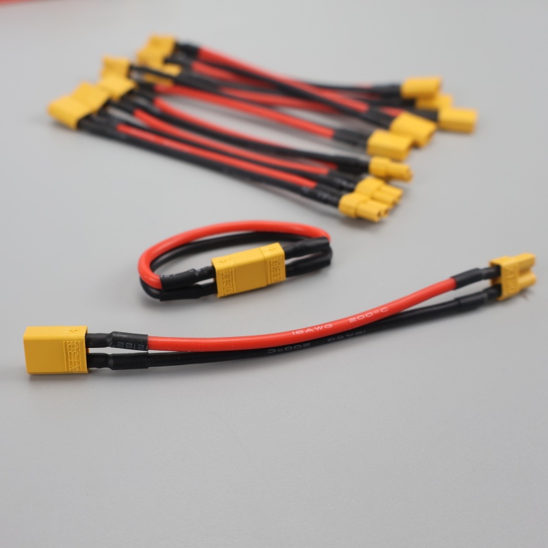 XT30 オス-メス電源ケーブル 16AWG シリコン延長ワ - Drone Battery Plate のレビューと価格